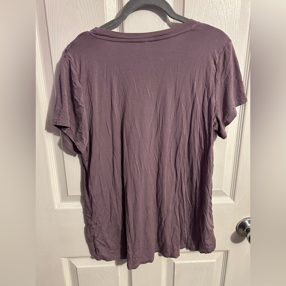 Purple nursing shirt - Picture 4 of 4